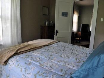 Lazy T Ranch Guest House Manhattan Exteriér fotografie